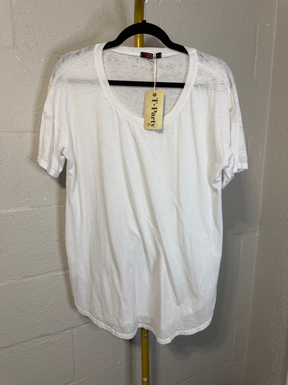 T Party Fashion White Scoop Neck Short Sleeve Tee